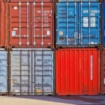Ile trwa transport morski z Chin do Polski?